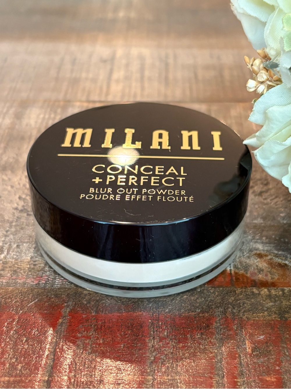 NEW Milani CONCEAL + PERFECT Blur Out POWDER in 01 TRANSLUCENT Full Size!